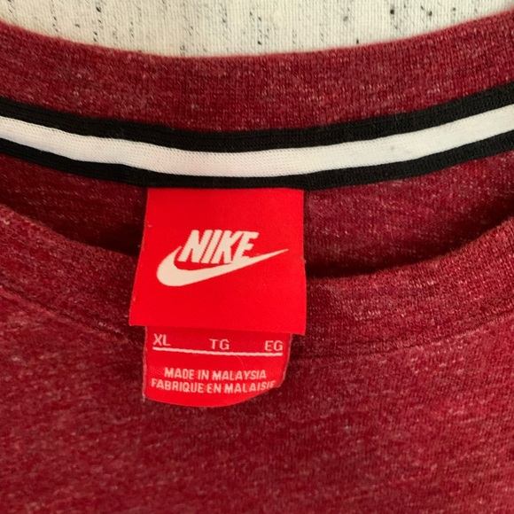Nike T-shirt Size XL Red with Embroidered Swoosh. Red Tag. - Picture 5 of 5